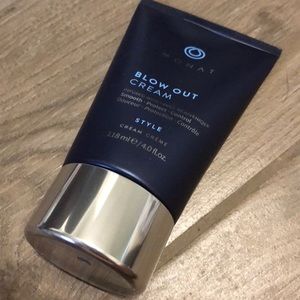 Brand New Monat Blow Out Cream